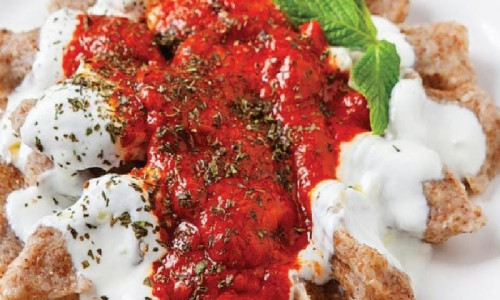 BULGUR FLEISCHBALL MIT SAUCE