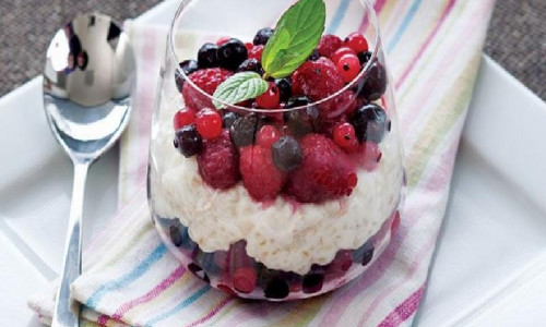 BULGUR- UND FRUCHT-DESSERT