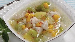 Hühnersuppe mit Gemüse